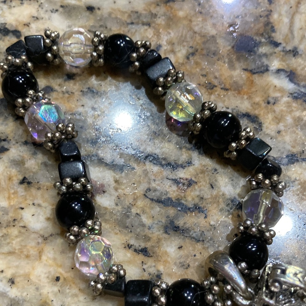 Prayer Box Stretch Bracelet - Picture 5 of 6